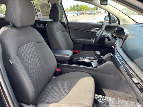 Used 2026 Kia Sportage LX FWD image 37