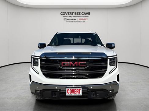New 2026 GMC Sierra 1500 SLT image 2