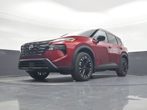Certified 2026 Nissan Rogue Dark Armor FWD image 24