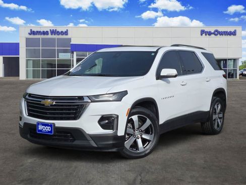 Certified 2023 Chevrolet Traverse LT w/ LT Premium Package FWD image 1