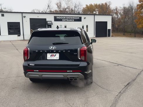 Used 2023 Hyundai Palisade Limited image 8