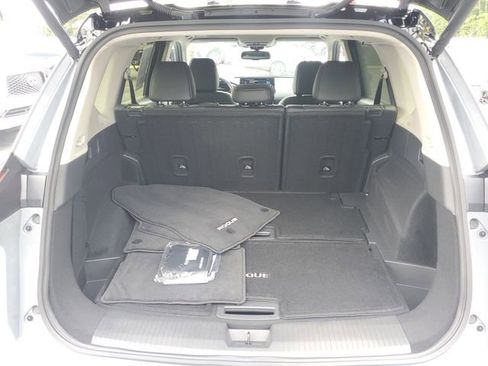 Used 2026 Nissan Rogue Platinum w/ Tech Package AWD/4WD image 7