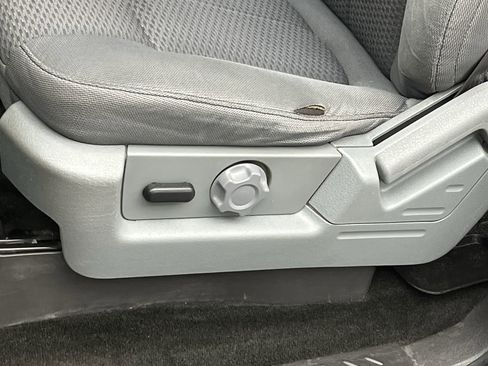 Used 2013 Ford F150 XLT w/ Mid Equipment Group AWD/4WD image 11