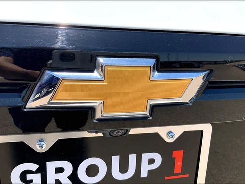 Used 2025 Chevrolet Traverse LT FWD image 32