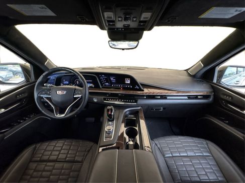 Certified 2024 Cadillac Escalade ESV Premium Luxury Platinum image 24