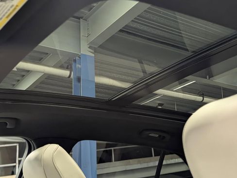 Used 2021 Cadillac XT4 Sport image 16