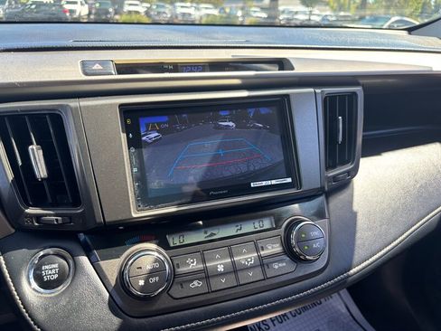Used 2015 Toyota RAV4 Limited FWD image 13