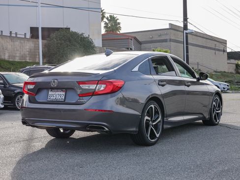 Used 2020 Honda Accord Sport image 4