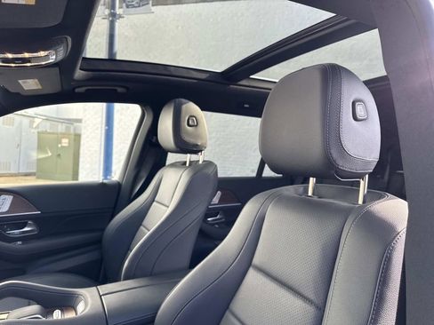 Used 2025 Mercedes-Benz GLS 450 4MATIC image 20