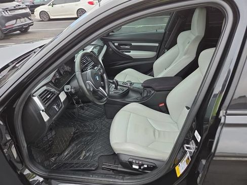 Used 2017 BMW M3 RWD image 12