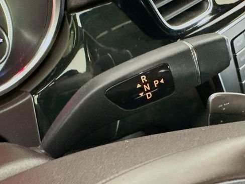 Used 2017 Mercedes-Benz GLS 450 4MATIC image 25