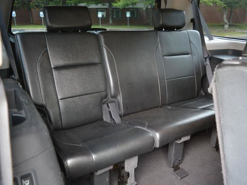 Used 2012 Nissan Armada SL RWD image 17