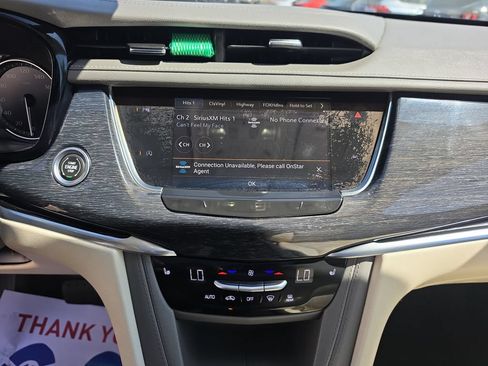 Used 2021 Cadillac XT6 Premium Luxury AWD/4WD image 17