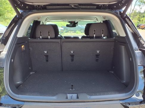 Used 2025 Chevrolet TrailBlazer LT w/ Convenience Package FWD image 10