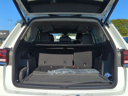 New 2026 Volkswagen Atlas SEL Premium R-Line image 19