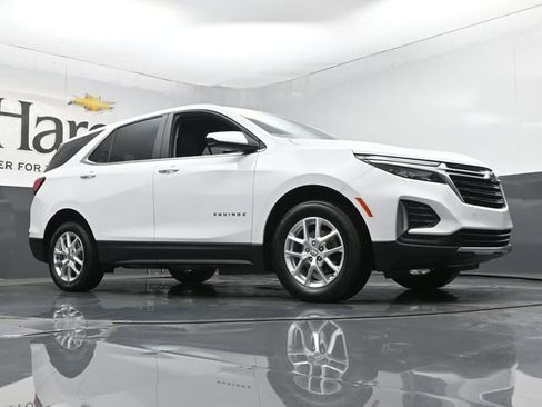 Used 2024 Chevrolet Equinox LT AWD/4WD image 2