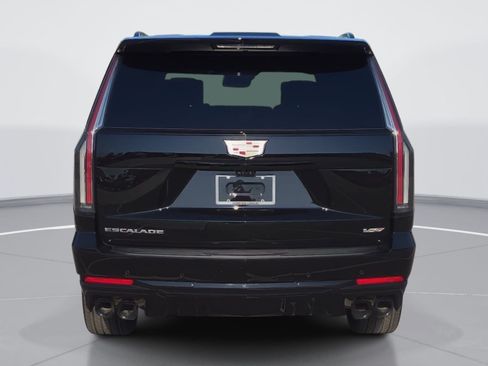 Certified 2026 Cadillac Escalade V AWD/4WD image 4
