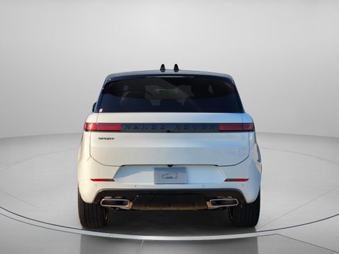 New 2026 Land Rover Range Rover Sport Dynamic SE AWD/4WD image 4