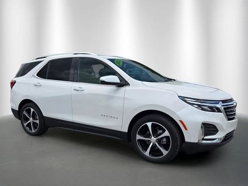 Used 2023 Chevrolet Equinox Premier FWD image 2