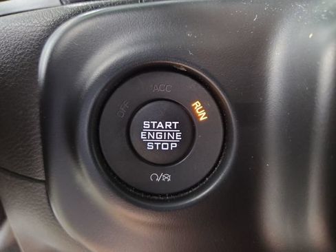 Used 2022 Jeep Gladiator Sport AWD/4WD image 24