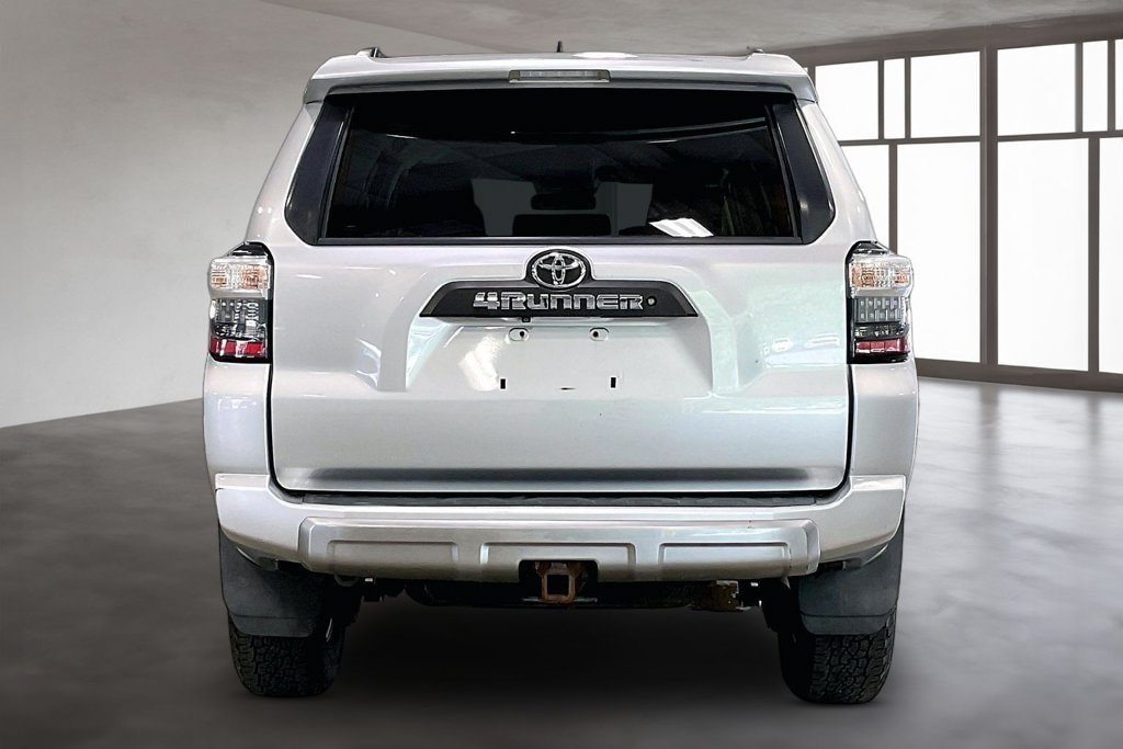 Used 2015 Toyota 4Runner Trail AWD/4WD image 6