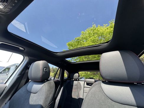 Certified 2025 Mercedes-Benz GLA 250 image 34