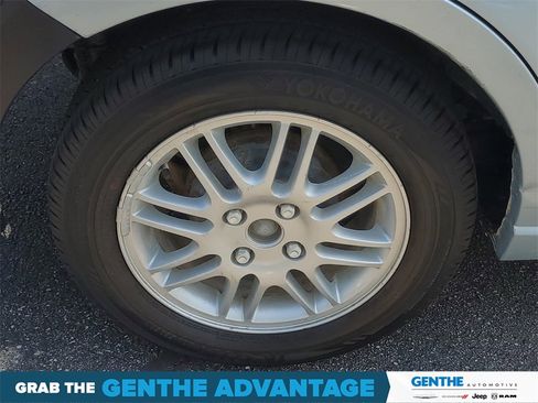 Used 2009 Ford Focus SE image 5