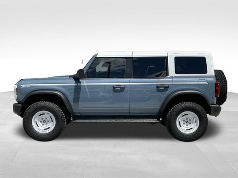 Used 2025 Ford Bronco Heritage Edition AWD/4WD image 3