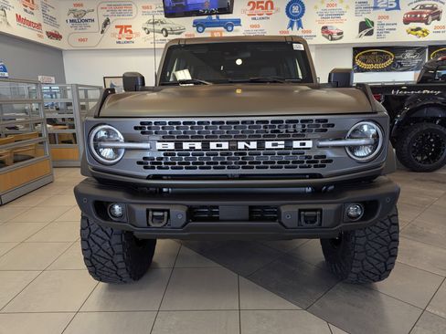 New 2026 Ford Bronco Badlands AWD/4WD image 3