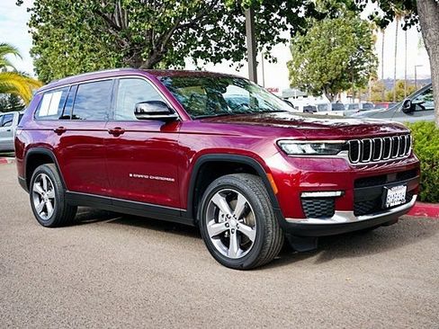 Used 2021 Jeep Grand Cherokee L Limited w/ Trailer Tow Package AWD/4WD image 2