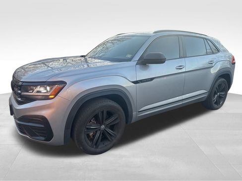 Used 2023 Volkswagen Atlas Cross Sport SEL R-Line image 2