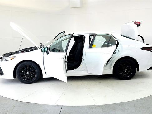 Certified 2023 Toyota Camry LE image 10