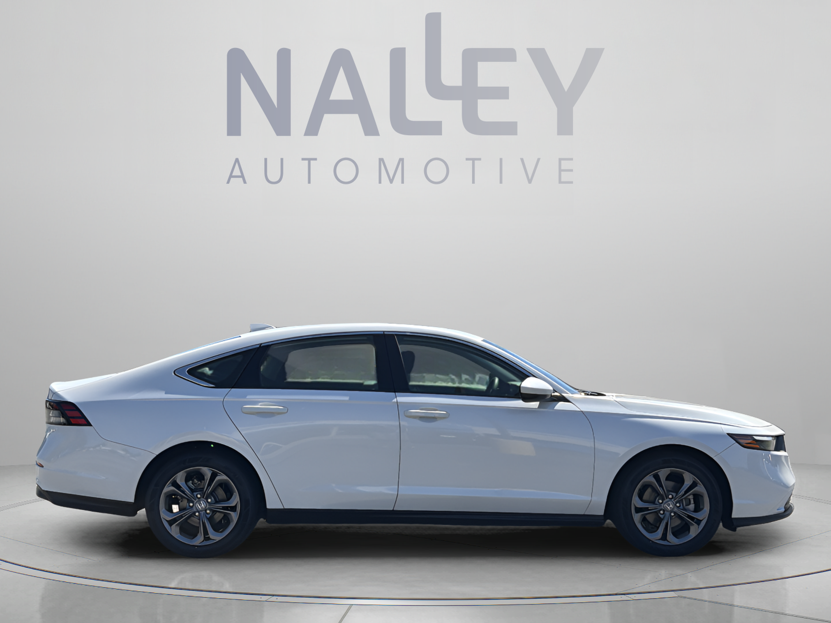 Used 2024 Honda Accord EX image 6