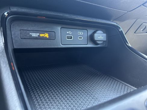 Used 2023 Honda CR-V Sport image 12