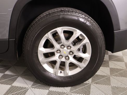 Used 2021 Chevrolet Traverse LT w/ LPO, Cargo Package image 19