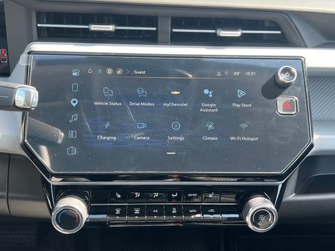 New 2027 Chevrolet Bolt LT w/ Comfort Package FWD image 27
