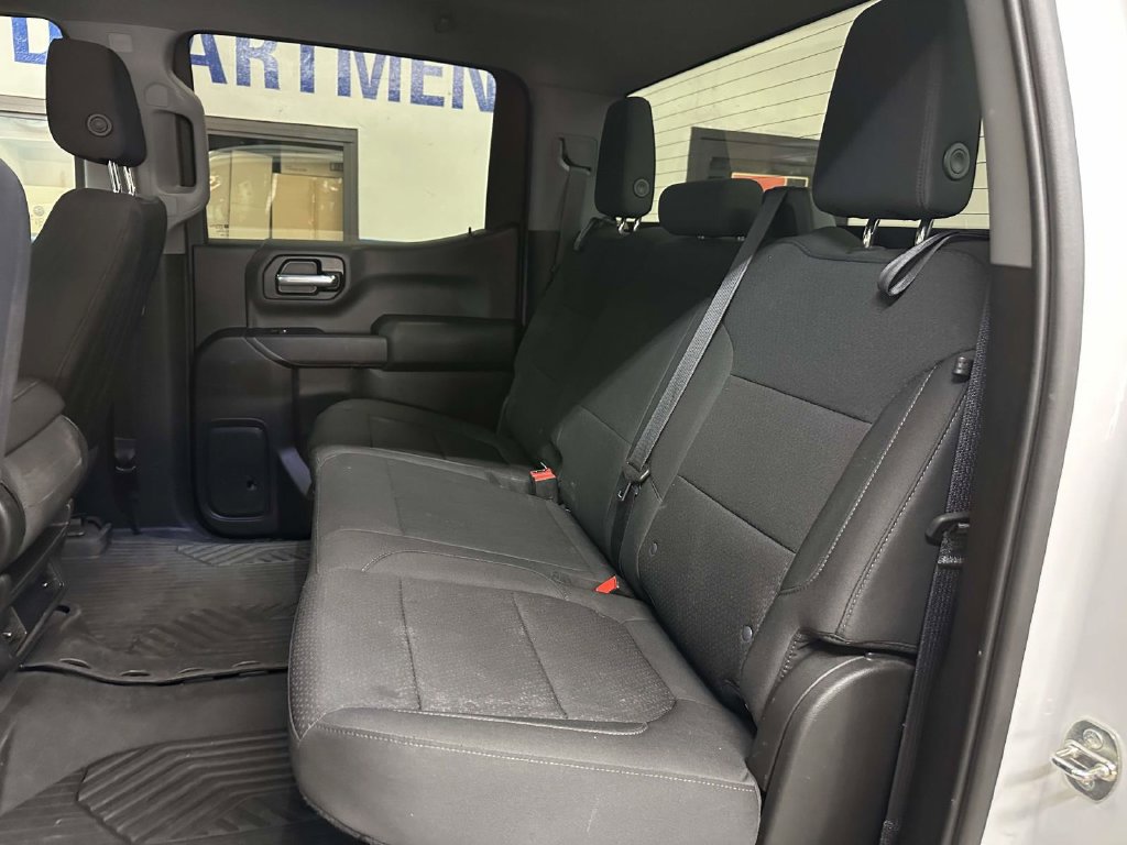 Used 2021 Chevrolet Silverado 1500 Custom Trail Boss w/ LPO, Dark Essentials Package AWD/4WD image 17