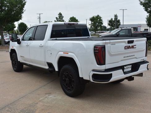 Used 2024 GMC Sierra 2500 AT4 w/ AT4 Premium Plus Package AWD/4WD image 8