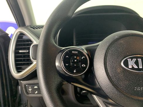 Used 2021 Kia Soul S image 19