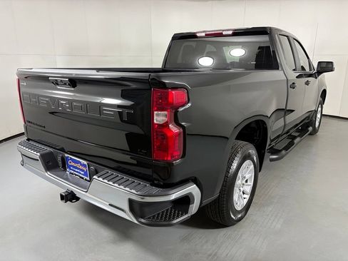 Used 2025 Chevrolet Silverado 1500 LT w/ LPO, Dark Essentials Package RWD image 8
