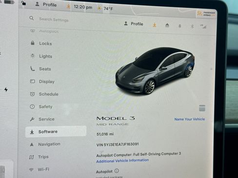 Used 2018 Tesla Model 3 Long Range image 26