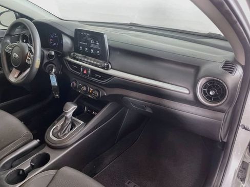 Used 2021 Kia Forte LXS FWD image 27