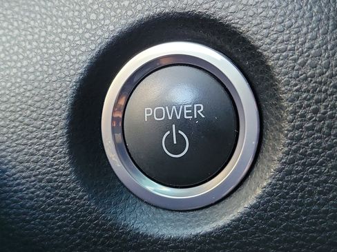 Used 2024 Toyota Corolla SE image 31