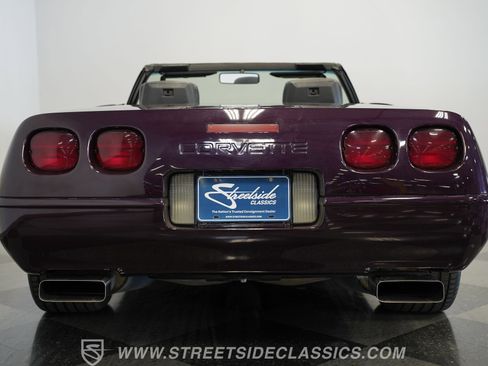 Used 1993 Chevrolet Corvette Convertible image 10