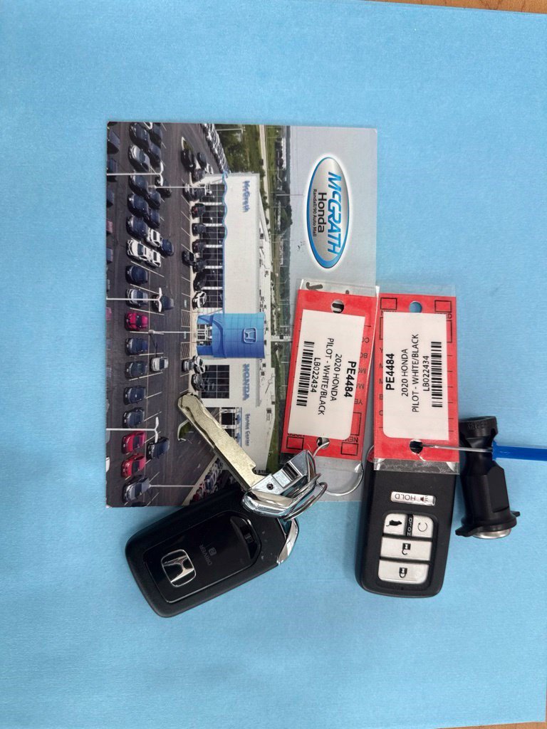 Used 2020 Honda Pilot Elite image 4