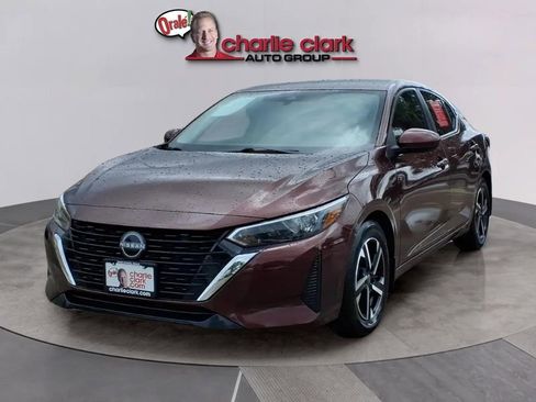 Used 2024 Nissan Sentra SV FWD image 1