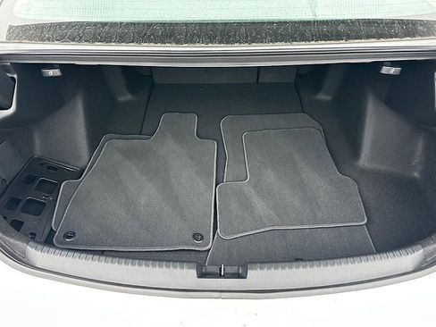 Certified 2025 Acura TLX w/ Technology Package image 17