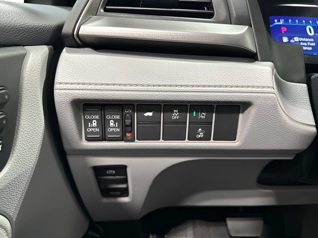 Used 2018 Honda Odyssey EX-L image 15
