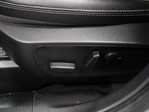 Certified 2023 Ford Escape SE w/ PHEV Premium Package image 27