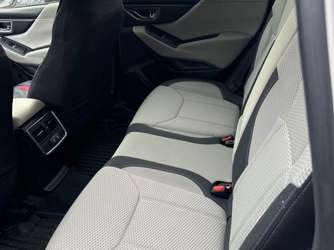 Used 2020 Subaru Forester Premium image 14